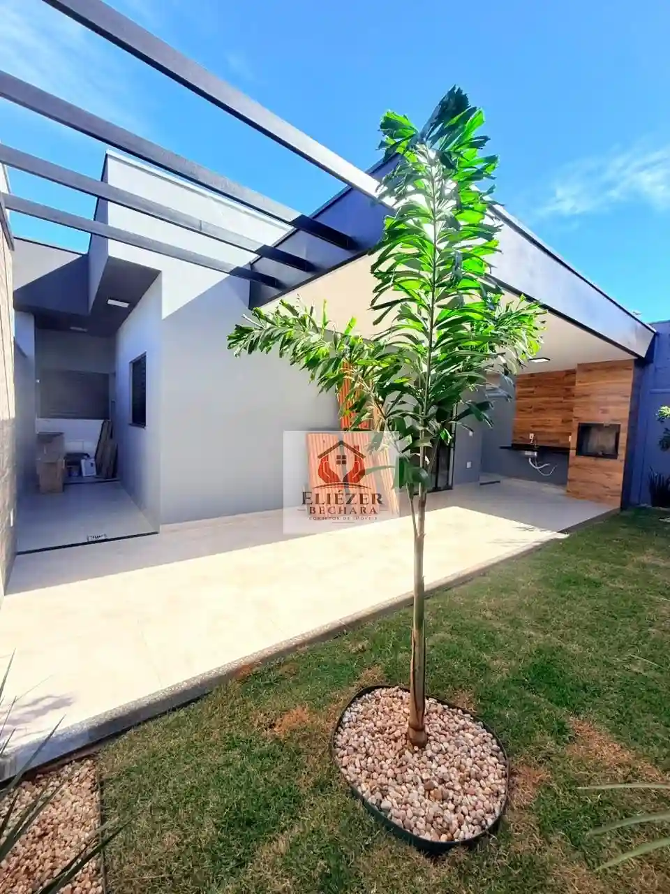 Casa com 3 quartos à venda, 120m² — foto 1 de 22