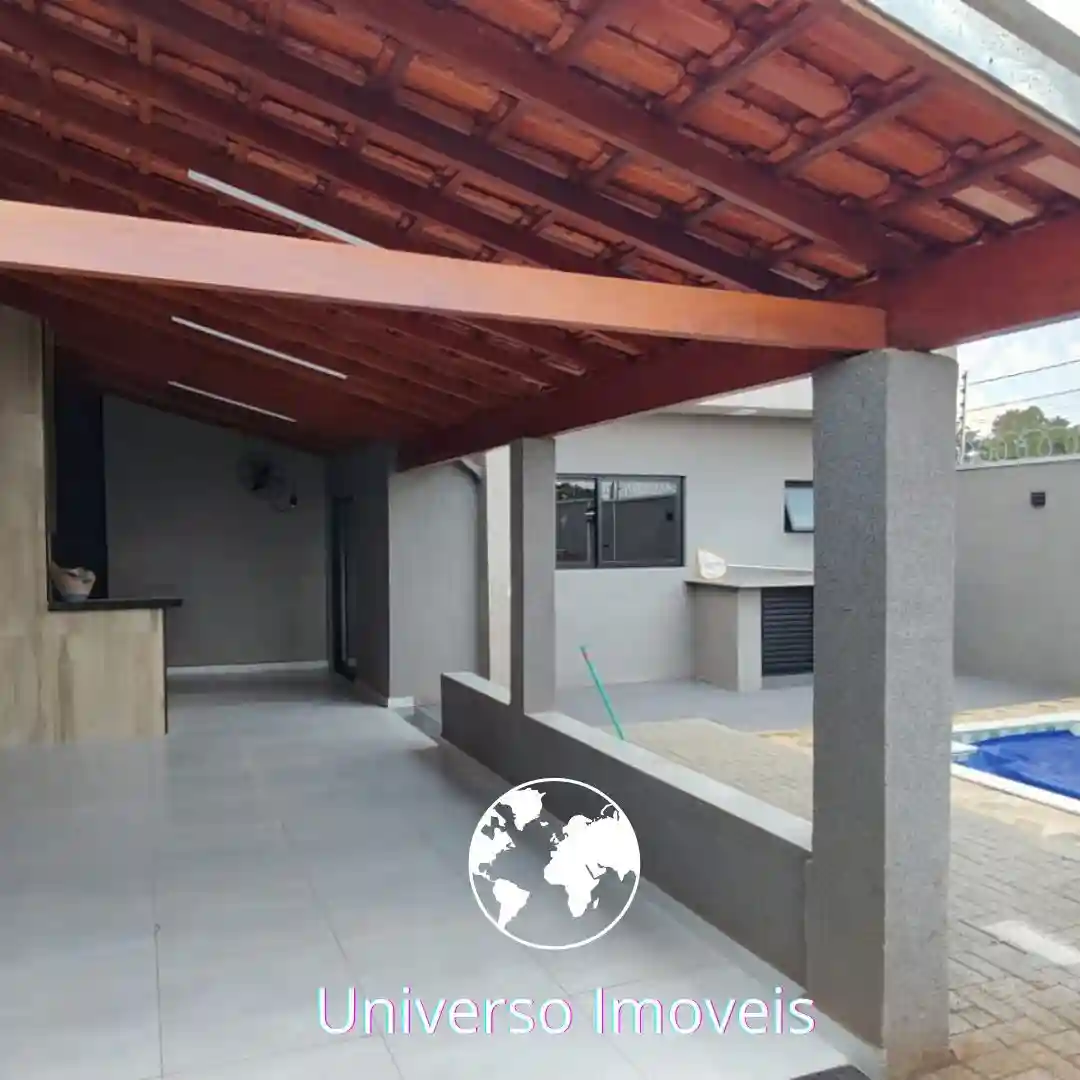 Casa com 3 quartos à venda, 117m² — foto 1 de 12