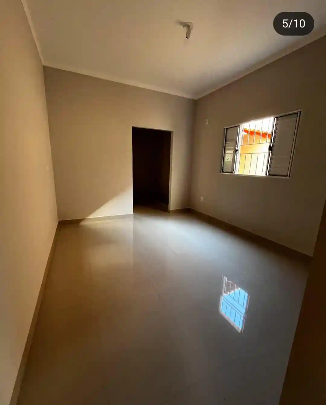 Casa com 3 quartos à venda, 220m² — foto 3 de 9