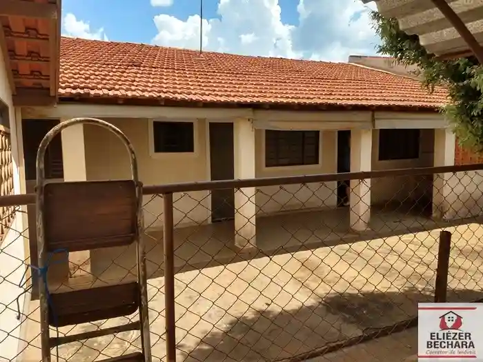 Casa com 1 quarto à venda, 90m² — foto 1 de 53
