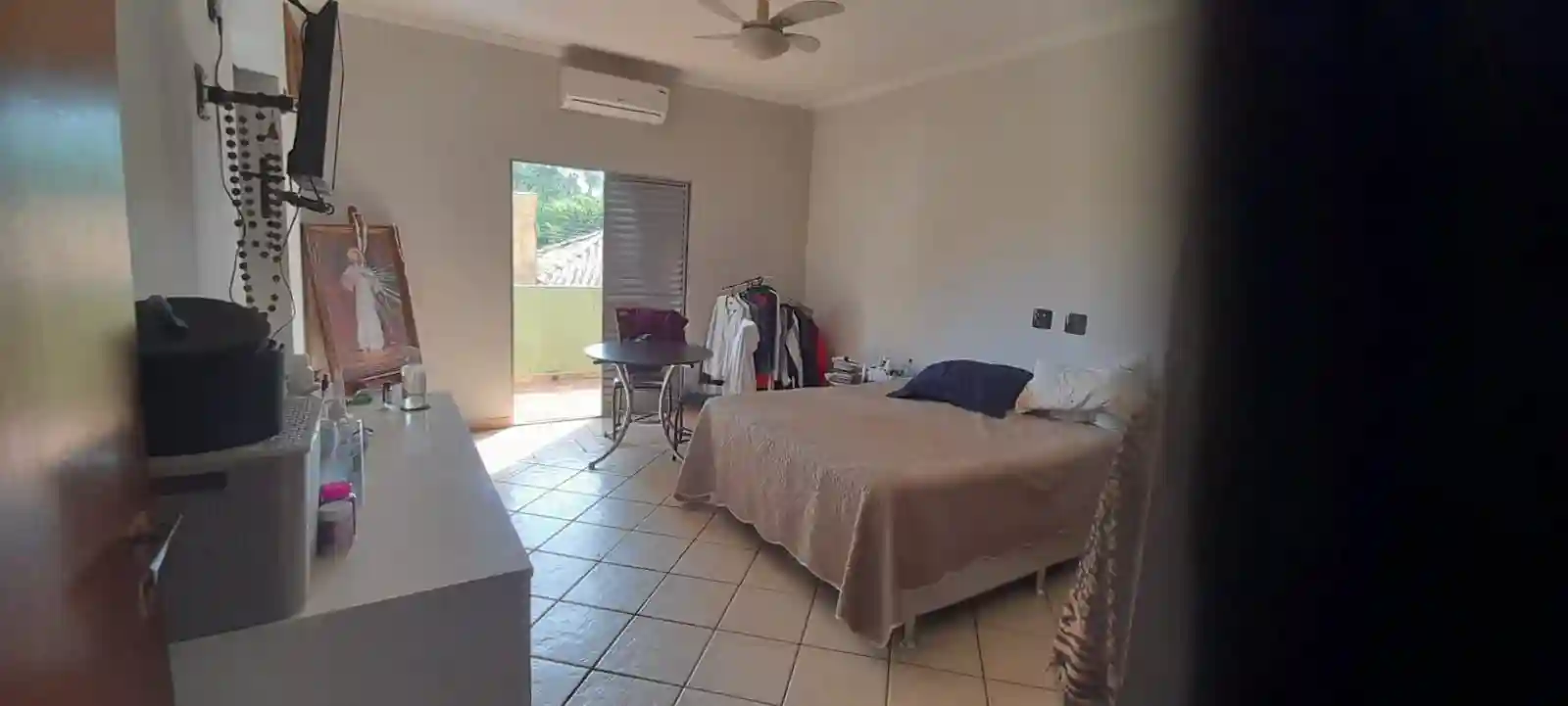 Sobrado com 4 quartos à venda, 300m² — foto 1 de 19