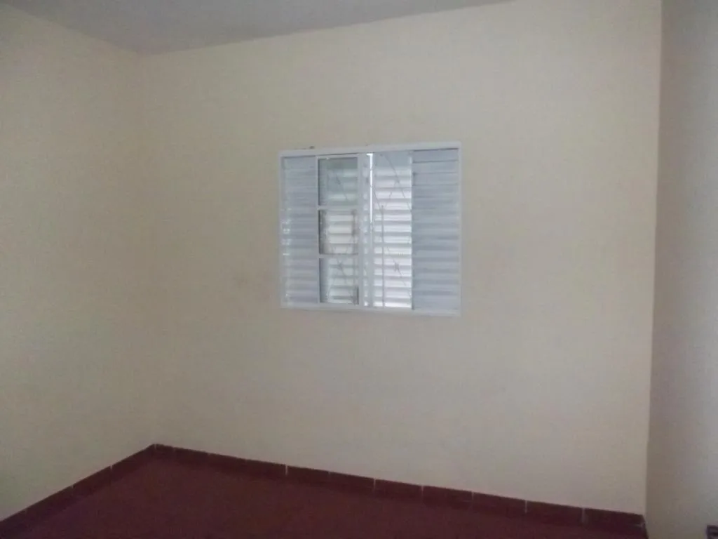 Casa à venda — foto 2 de 2