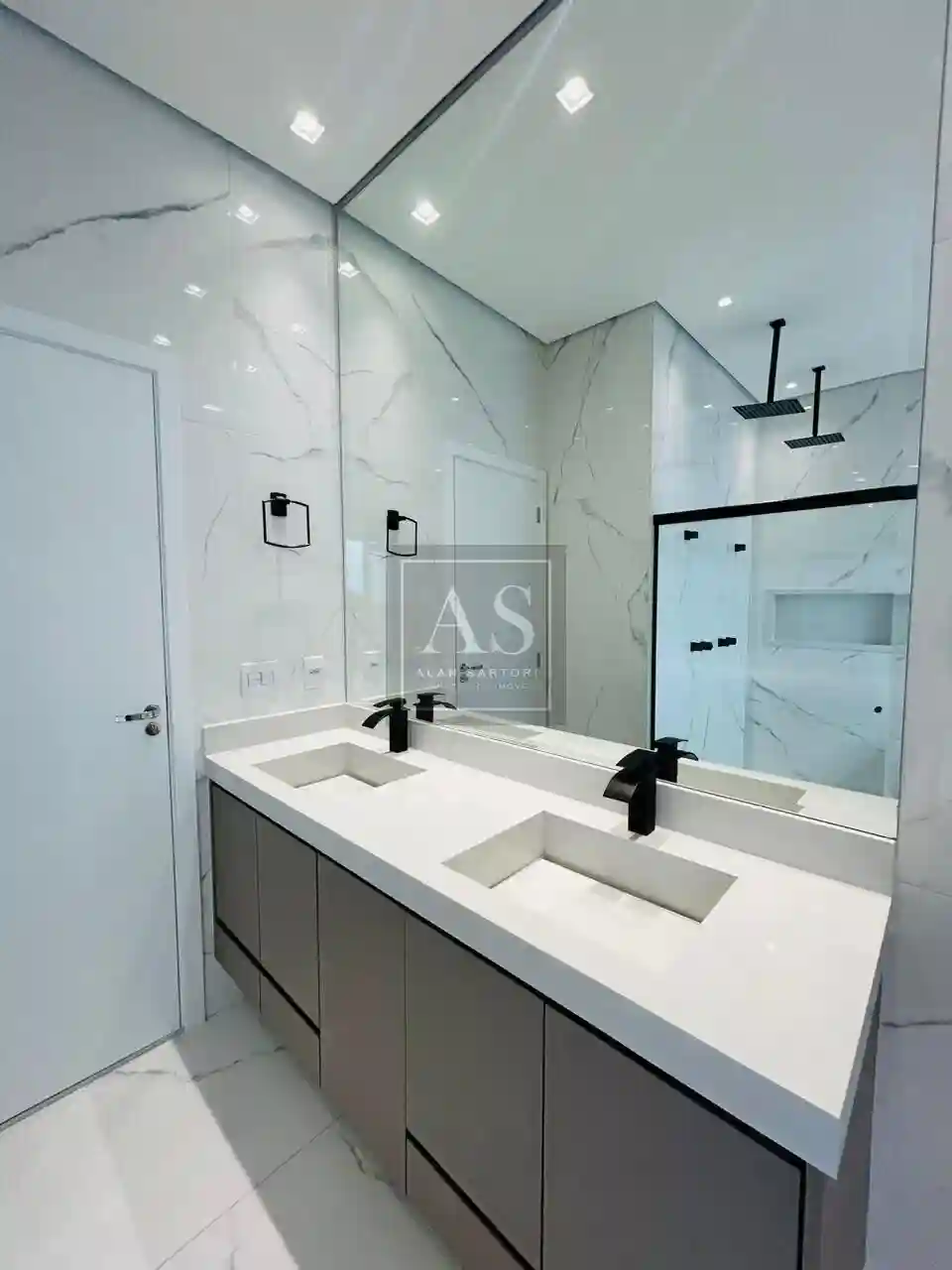 Casa de Condomínio com 3 quartos à venda, 400m² — foto 10 de 12