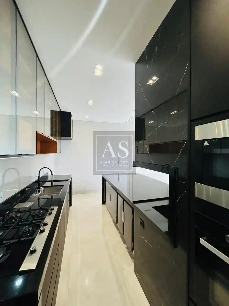 Casa de Condomínio com 3 quartos à venda, 400m² — foto 5 de 12