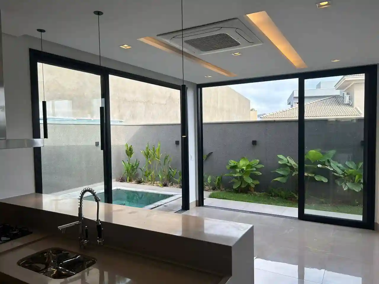 Casa de Condomínio com 3 quartos à venda, 475m² — foto 4 de 21