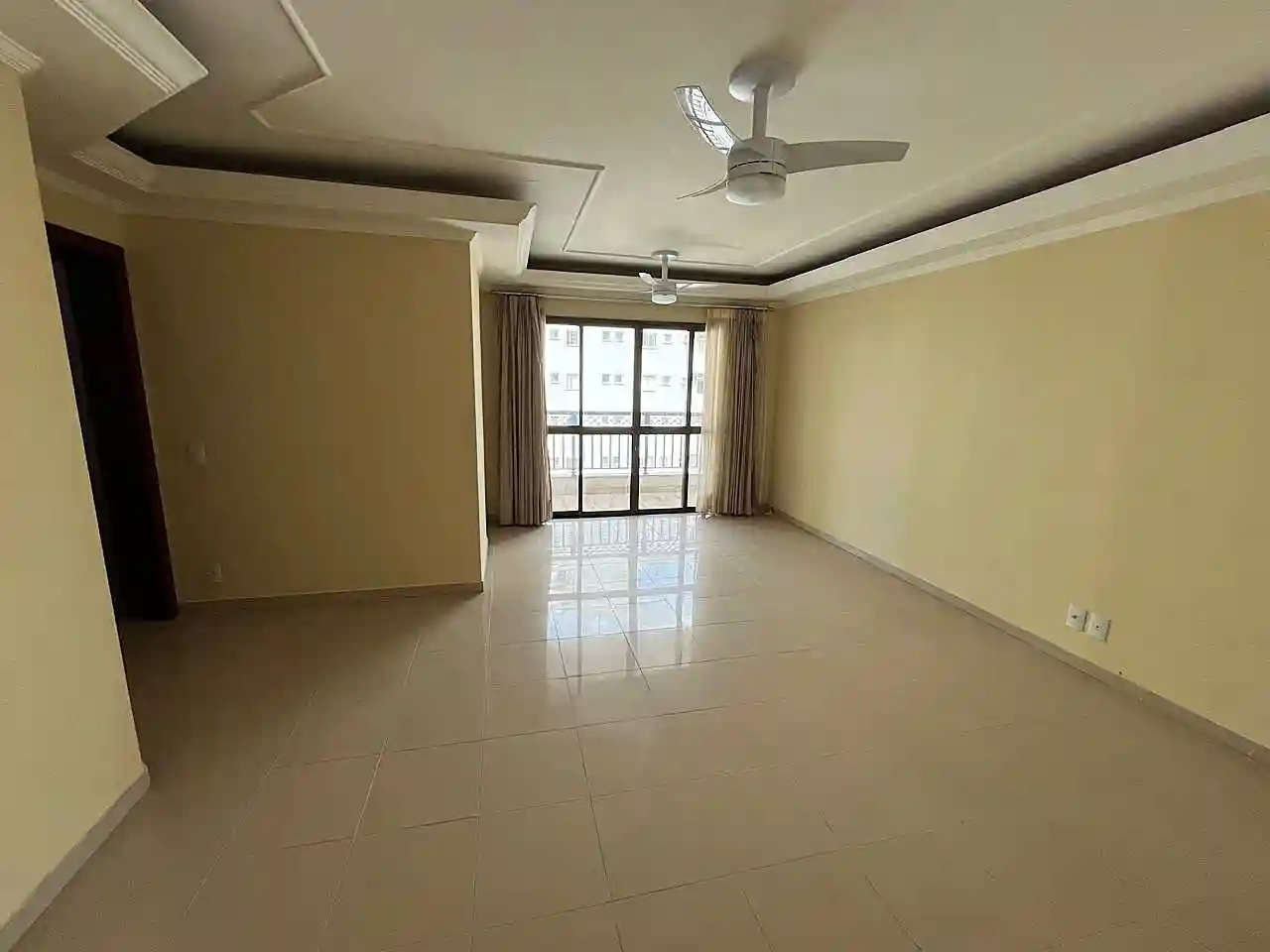 Apartamento com 3 quartos à venda, 146m² — foto 2 de 26