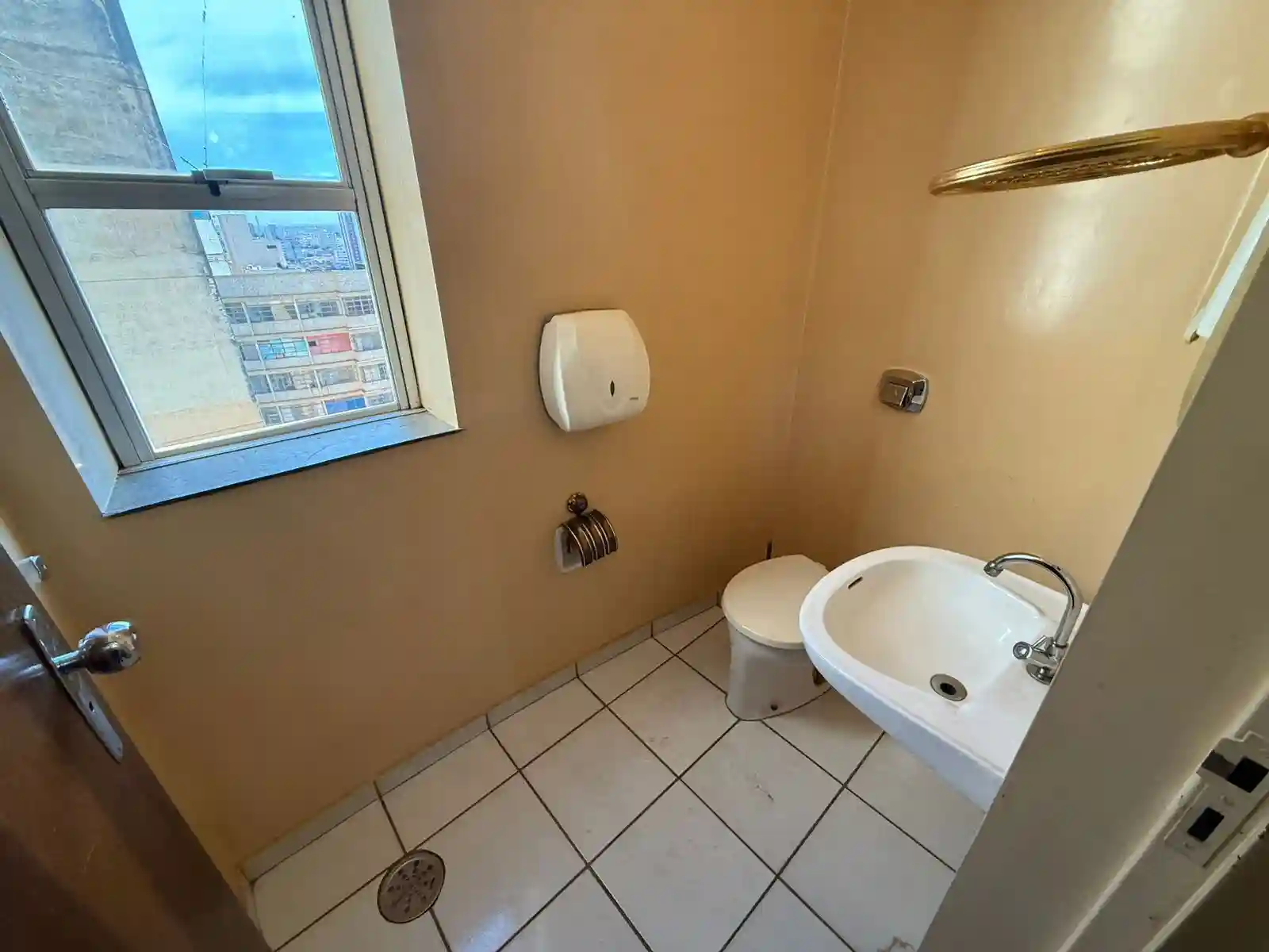 Conjunto Comercial / Sala para aluguel, 56m² — foto 12 de 17