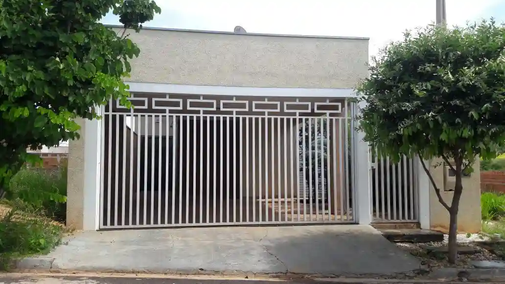 Casa com 2 quartos à venda, 107m² — foto 1 de 13