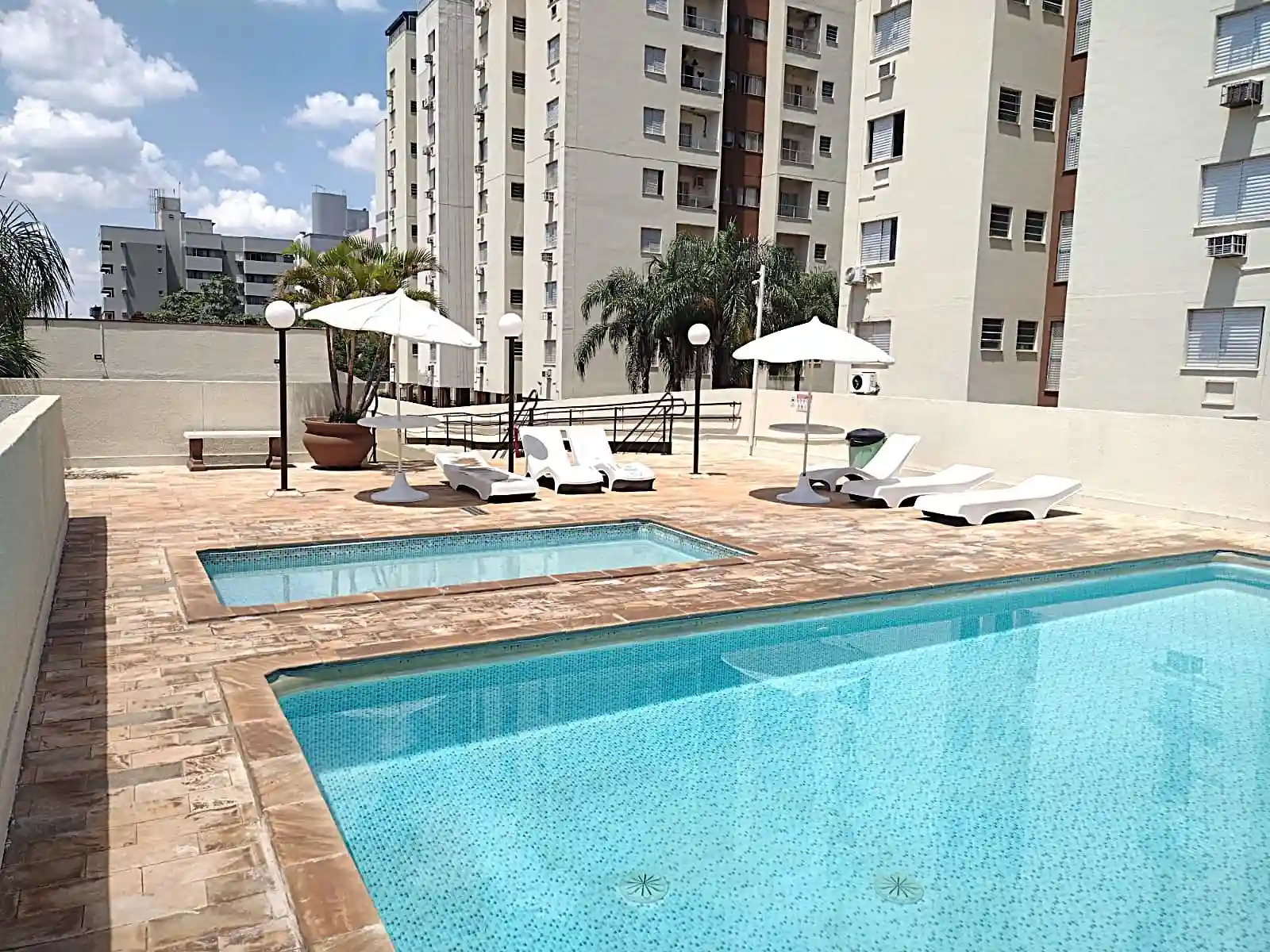 Apartamento com 2 quartos à venda, 60m² — foto 1 de 26