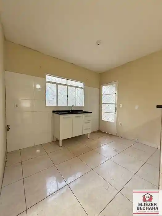 Casa com 3 quartos à venda, 90m² — foto 5 de 16