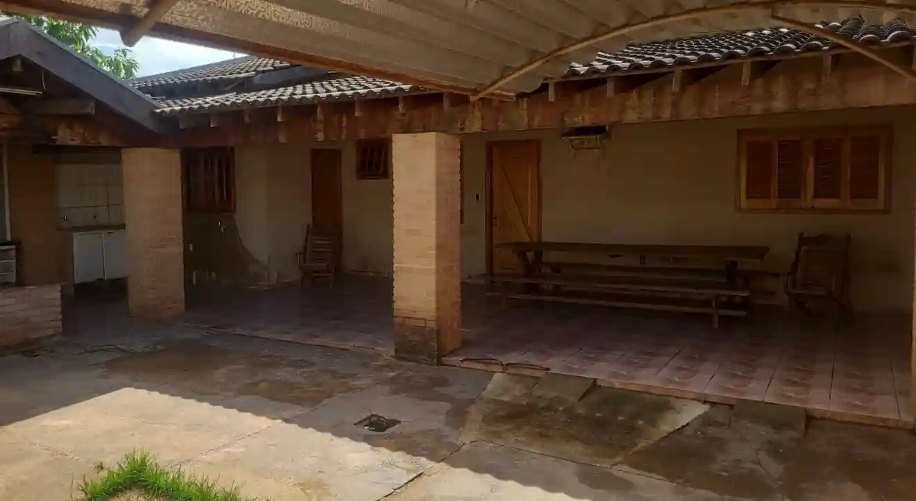 Casa com 1 quarto à venda, 363m² — foto 2 de 8