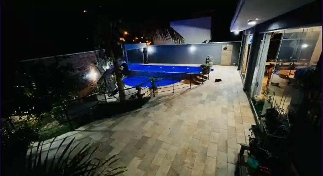 Casa de Condomínio com 3 quartos à venda, 729m² — foto 2 de 22