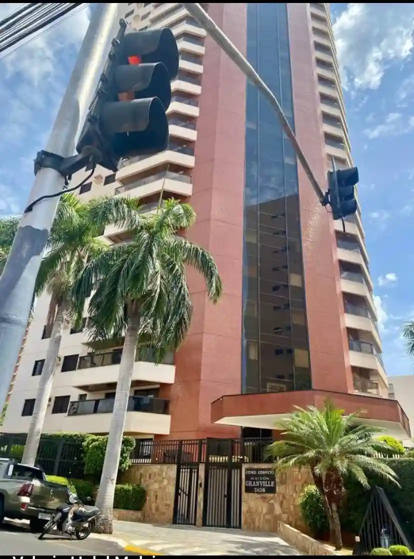 Apartamento com 4 quartos à venda, 157m² — foto 1 de 12