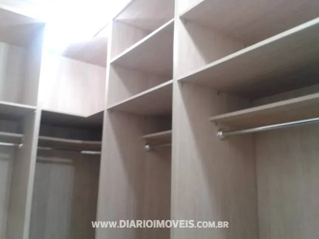 Casa de Condomínio à venda — foto 1 de 4