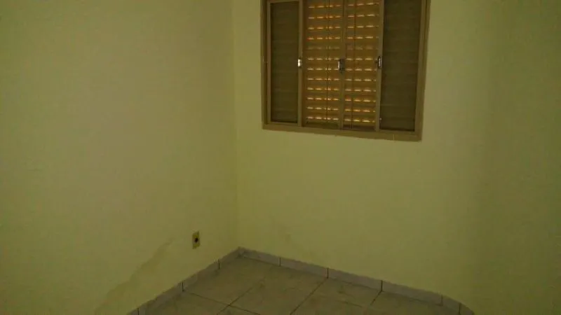 Casa à venda — foto 1 de 3