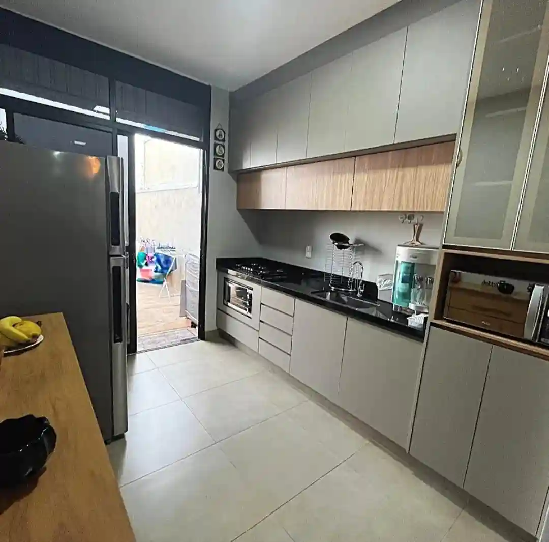 Casa de Condomínio com 3 quartos à venda, 130m² — foto 3 de 11