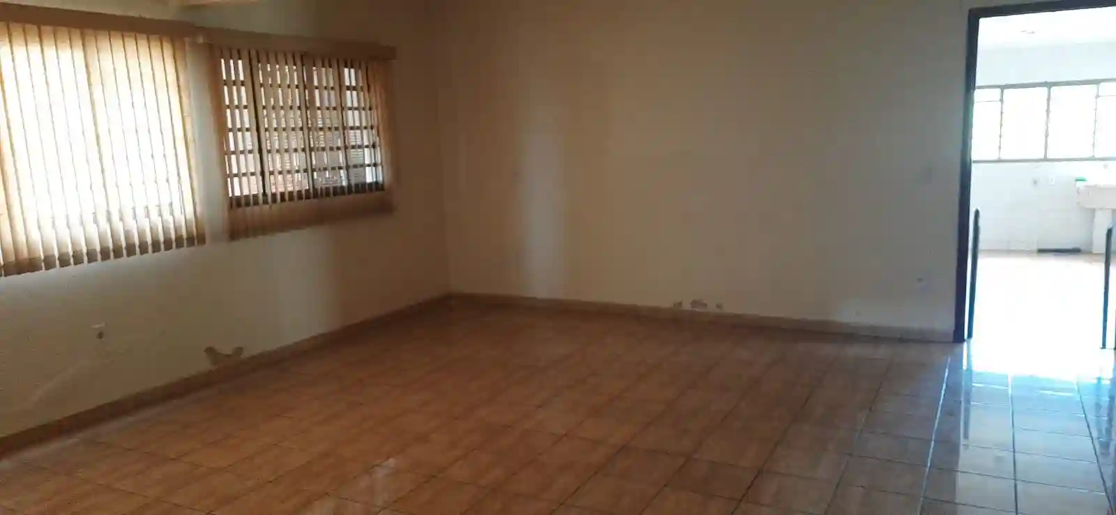 Casa Comercial com 4 quartos à venda, 484m² — foto 8 de 14