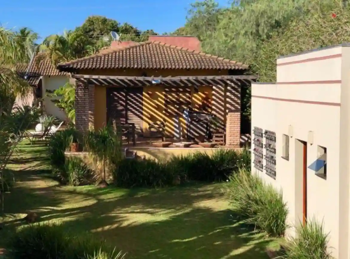 Fazenda / Sítio / Chácara com 3 quartos à venda, 400m² — foto 2 de 8