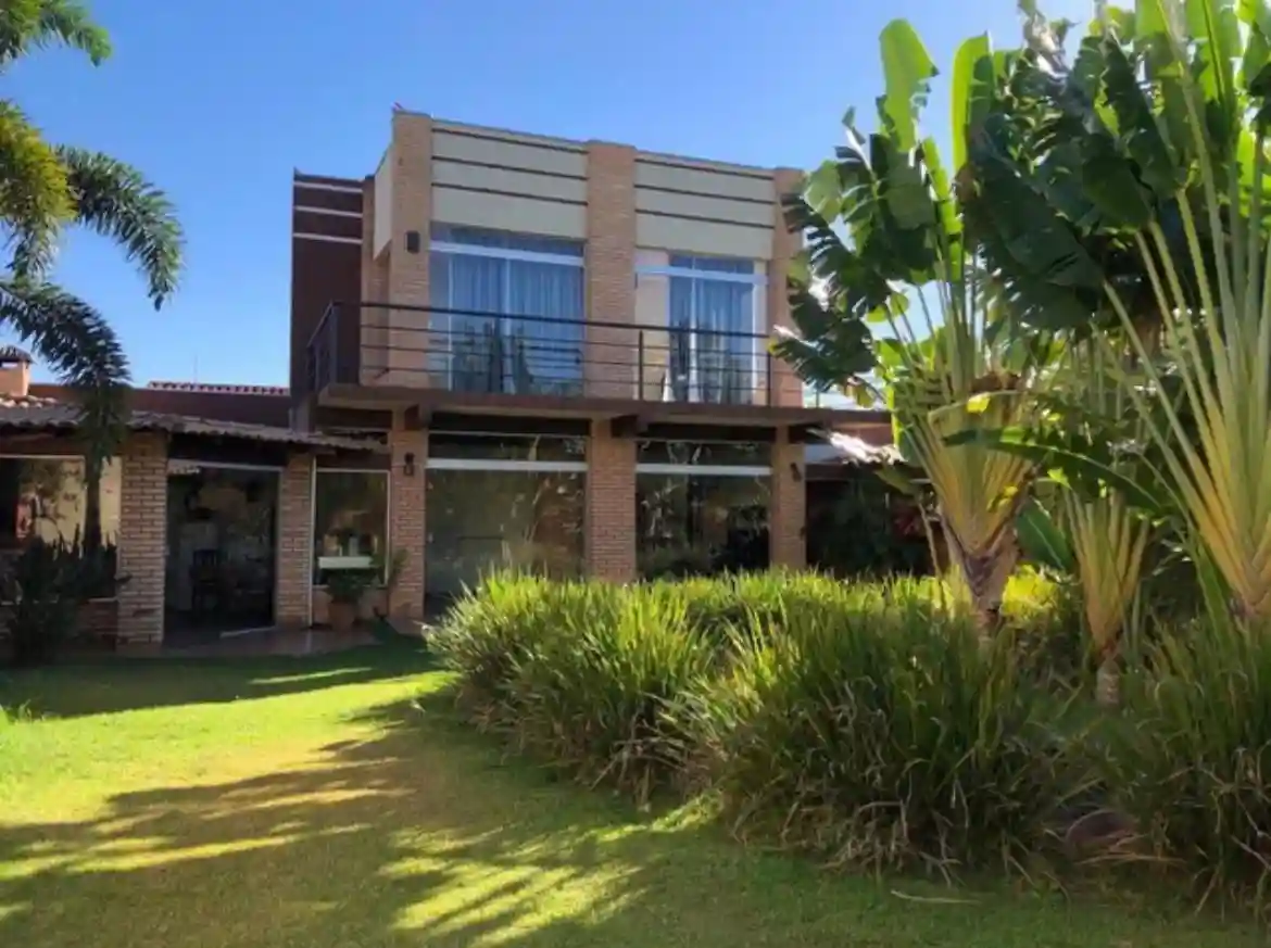 Fazenda / Sítio / Chácara com 3 quartos à venda, 400m² — foto 1 de 8