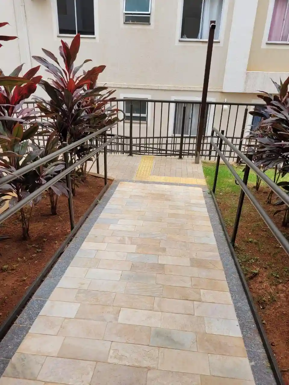 Apartamento com 2 quartos à venda, 50m² — foto 16 de 17
