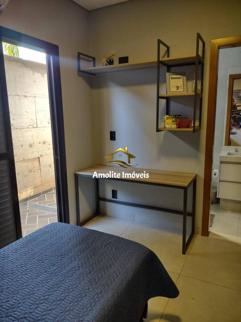 Casa de Condomínio com 4 quartos à venda, 240m² — foto 16 de 17