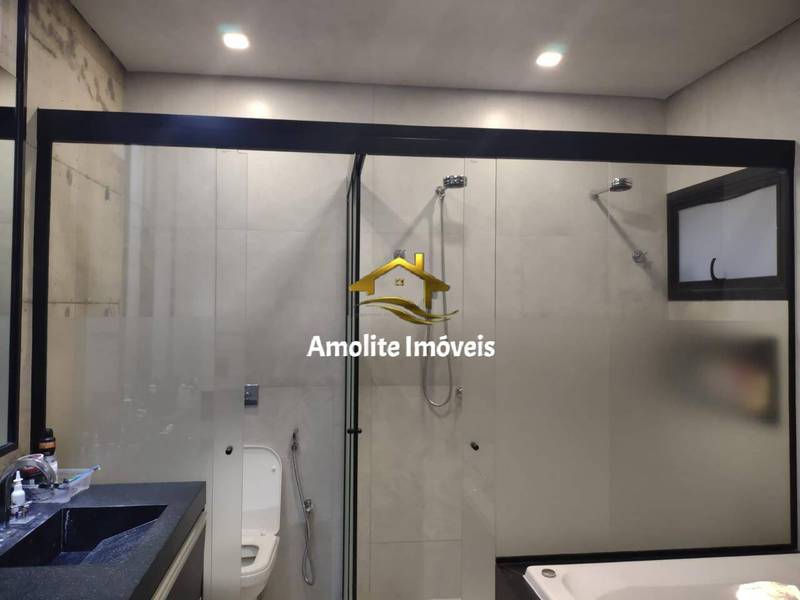Casa de Condomínio com 4 quartos à venda, 240m² — foto 13 de 17