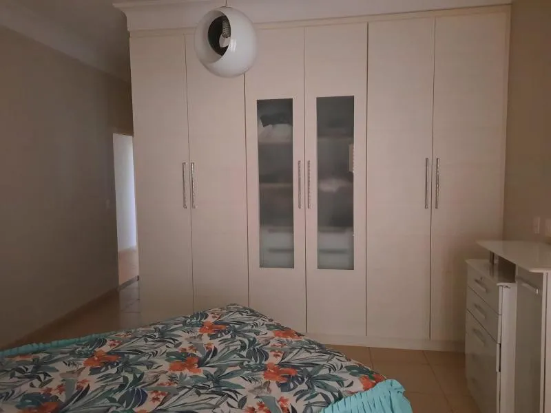 Casa com 4 quartos à venda, 463m² — foto 16 de 18
