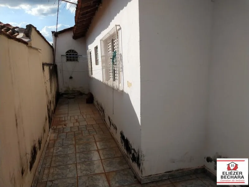 Casa à venda — foto 1 de 2