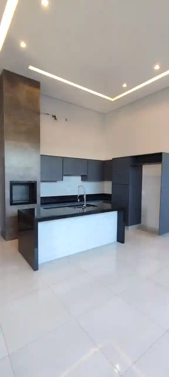 Casa de Condomínio com 3 quartos à venda, 253m² — foto 12 de 17
