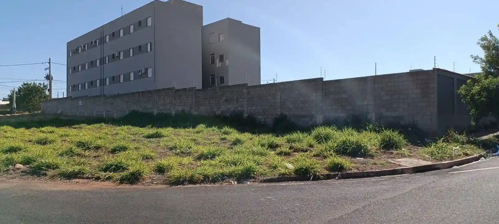 Terreno / Lote / Condomínio  à venda, 380m² — foto 3 de 3