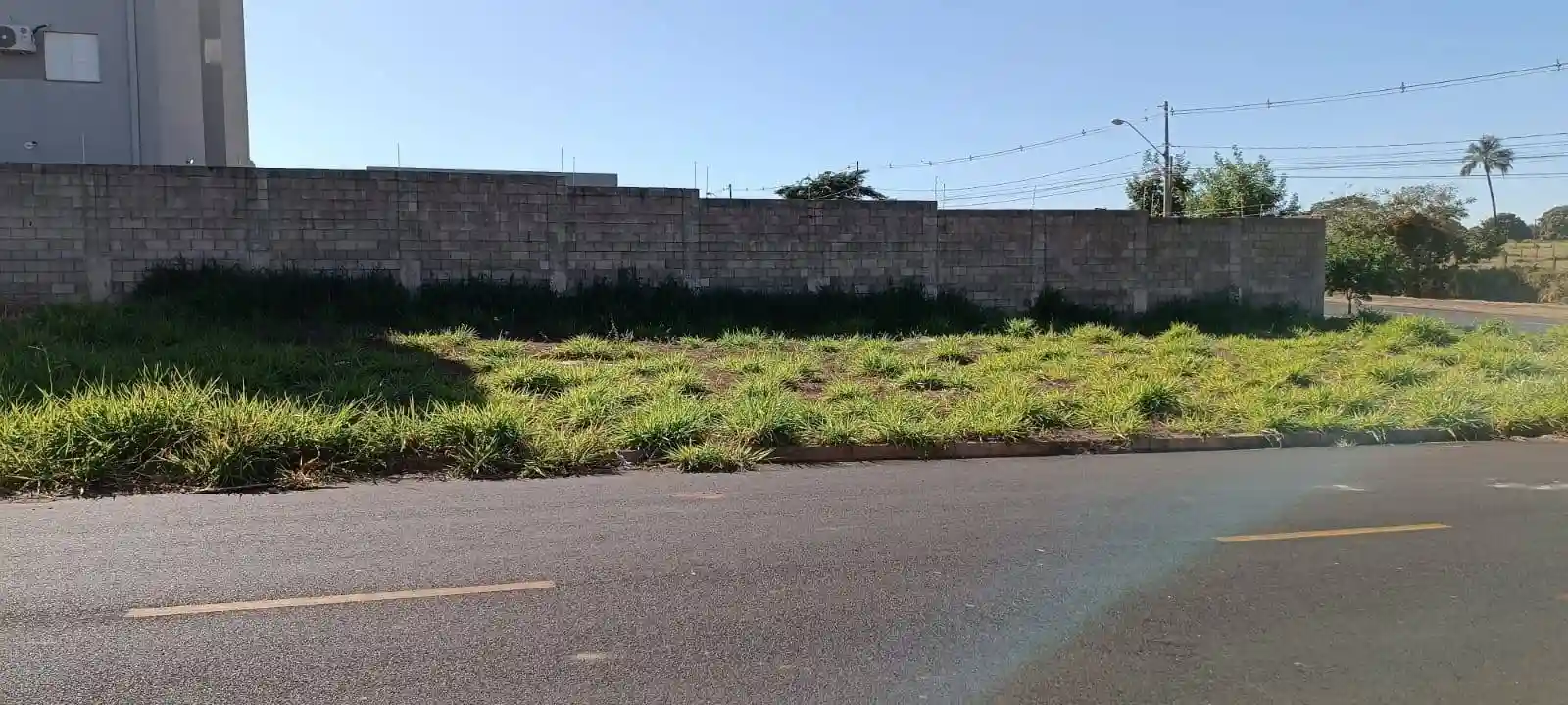 Terreno / Lote / Condomínio  à venda, 380m² — foto 2 de 3