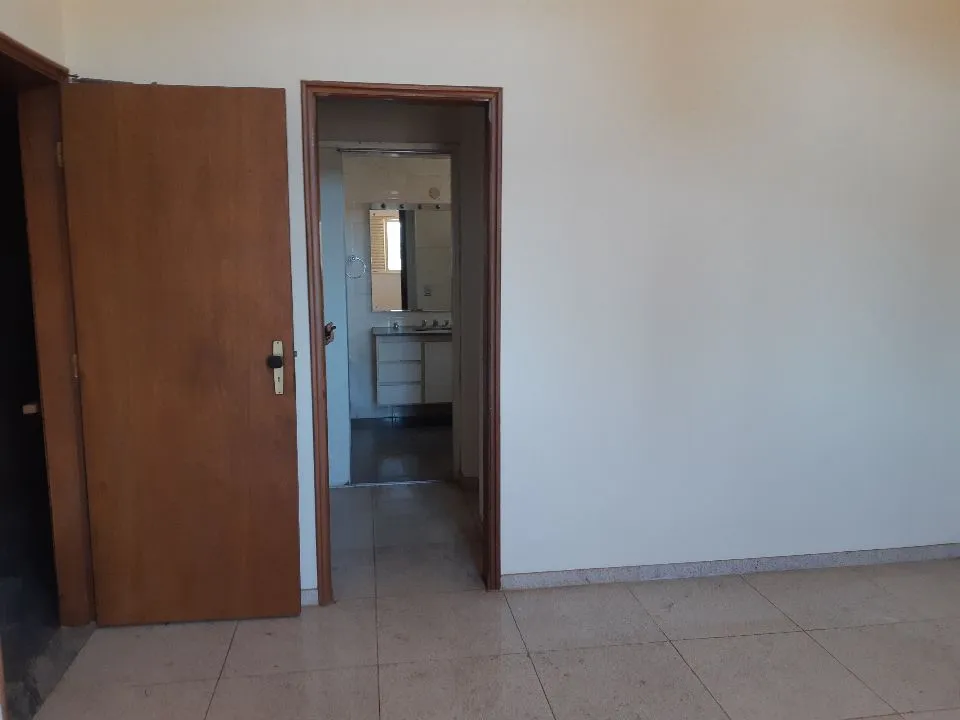 Imóvel Comercial à venda — foto 10 de 44