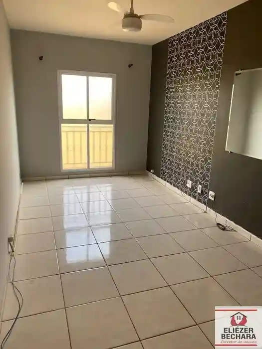 Apartamento com 2 quartos à venda, 60m² — foto 1 de 8