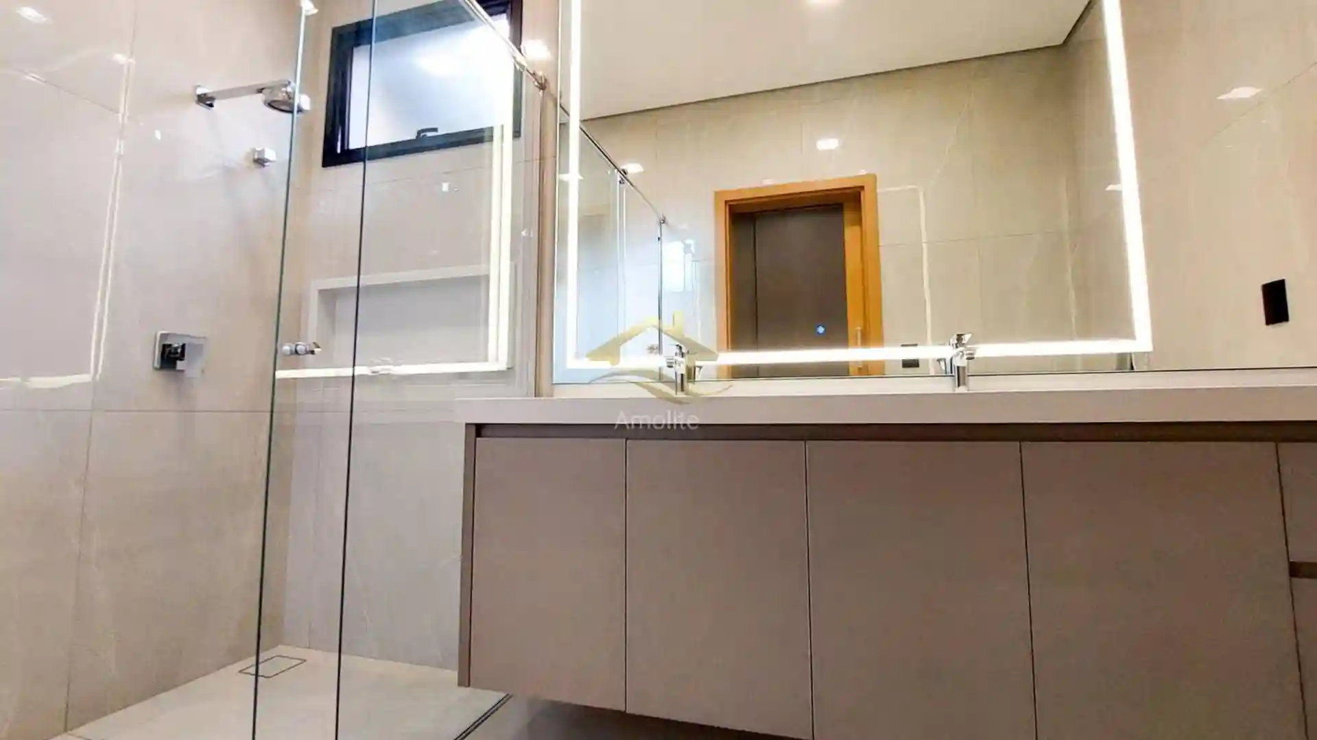 Casa de Condomínio com 3 quartos à venda, 230m² — foto 18 de 52