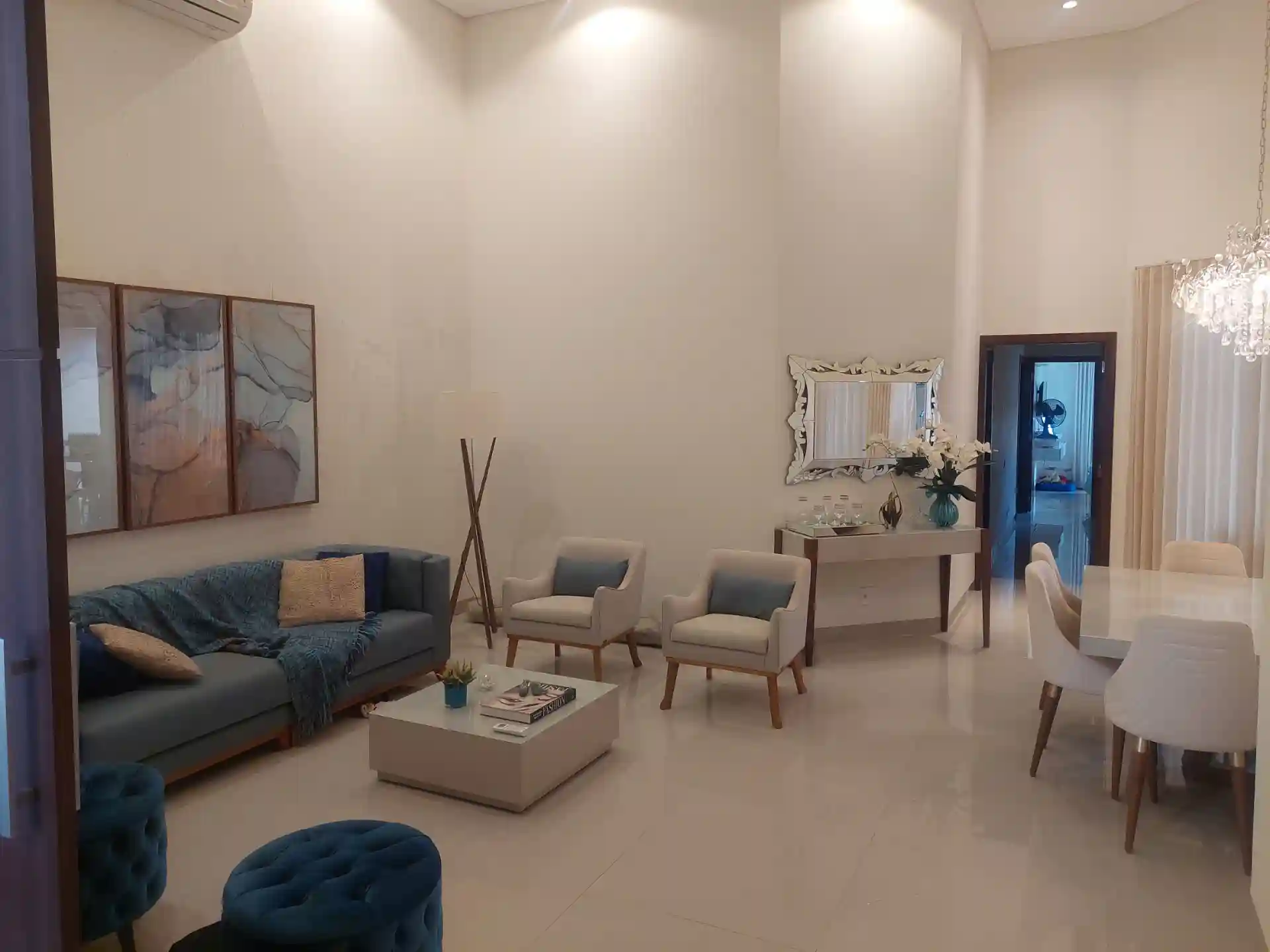 Casa de Condomínio  à venda, 179m² — foto 1 de 1