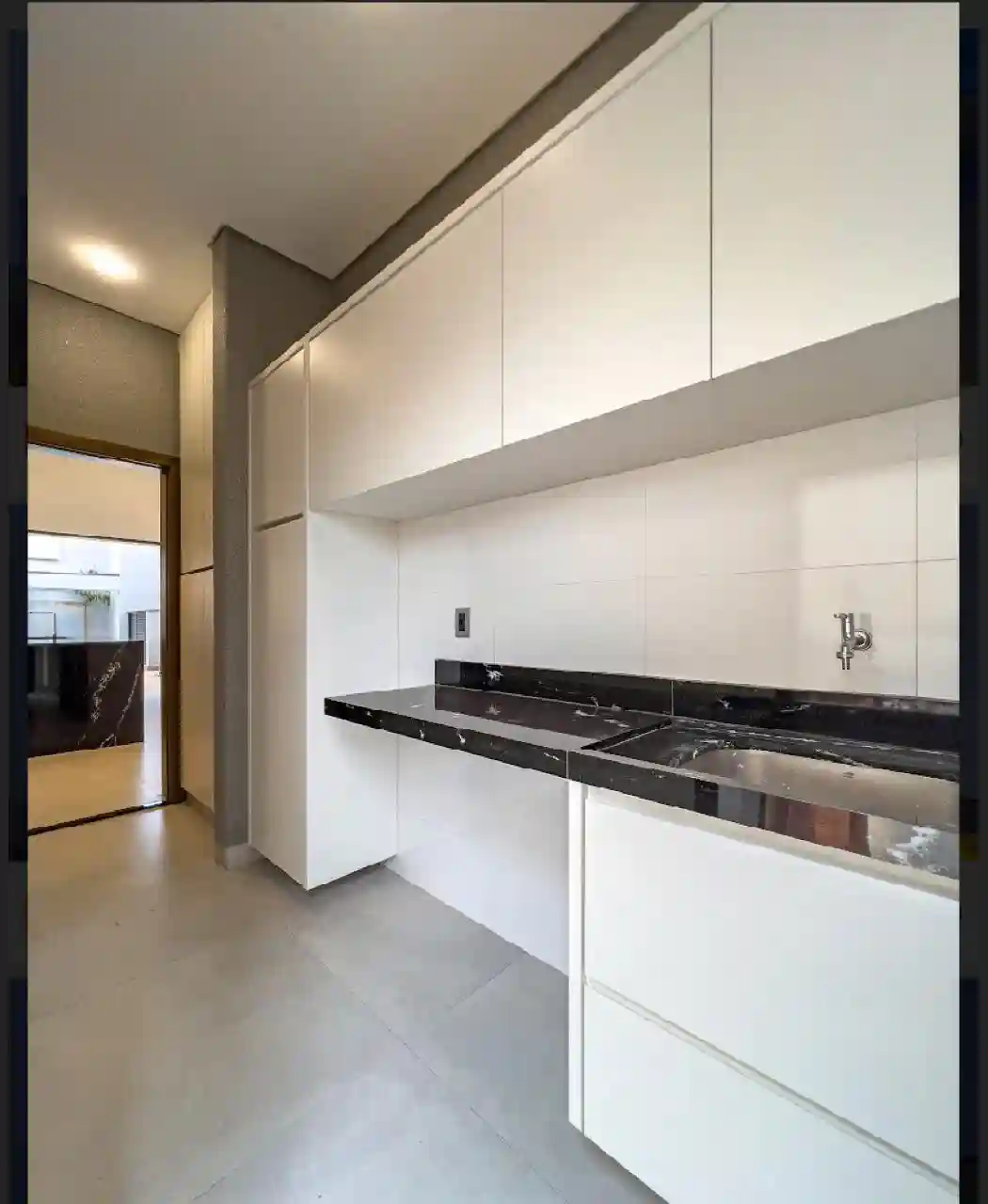 Casa de Condomínio com 3 quartos à venda, 165m² — foto 2 de 10