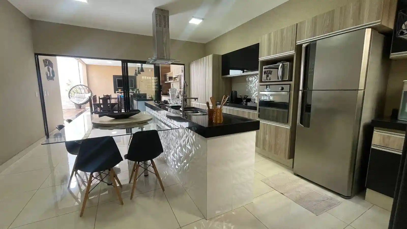 Casa com 3 quartos à venda, 360m² — foto 9 de 18