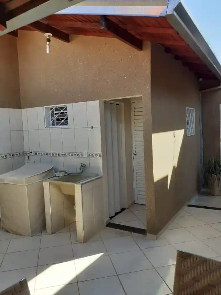 Casa com 3 quartos à venda, 200m² — foto 11 de 14