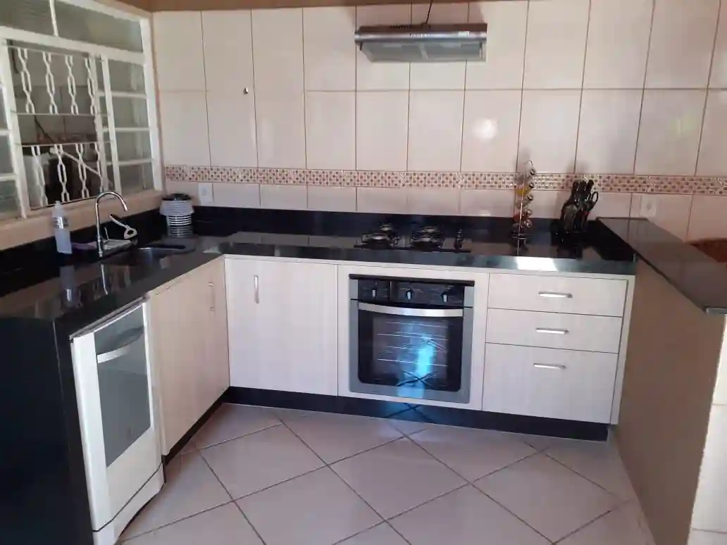 Casa com 3 quartos à venda, 200m² — foto 12 de 14