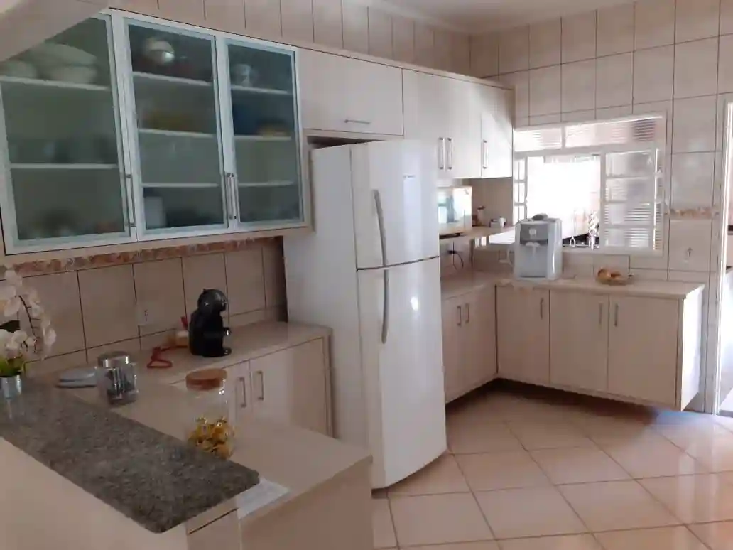 Casa com 3 quartos à venda, 200m² — foto 7 de 14