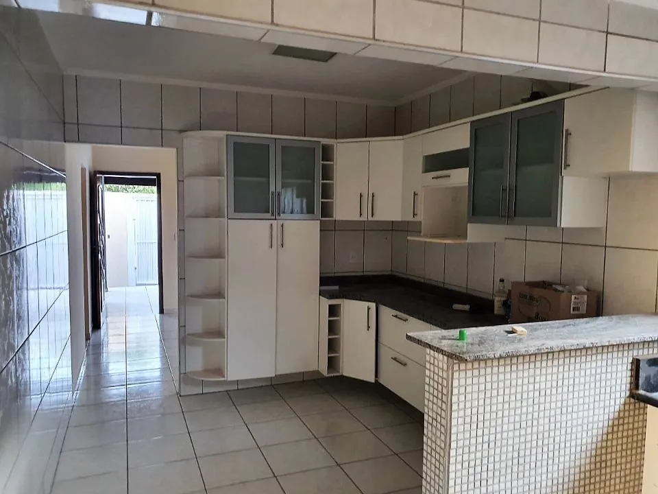 Casa à venda — foto 2 de 7