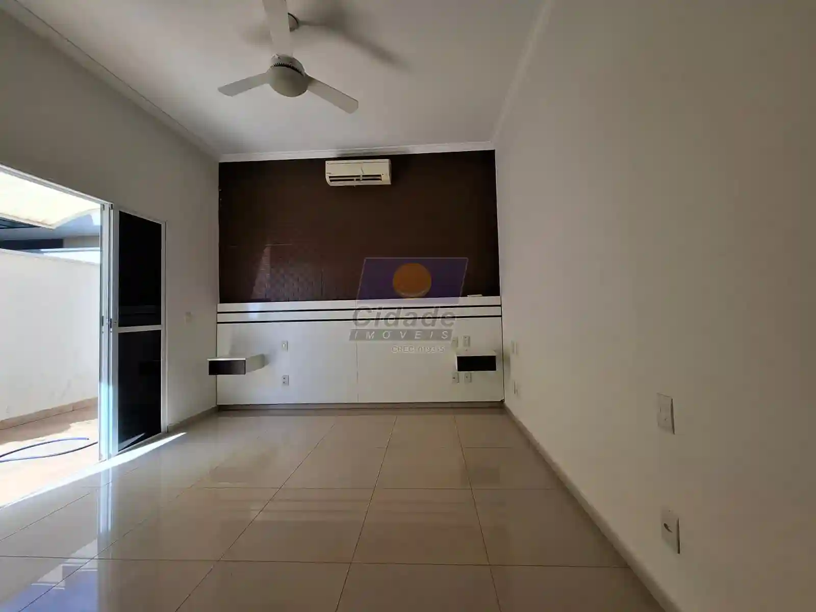 Casa de Condomínio com 3 quartos à venda, 207m² — foto 13 de 28