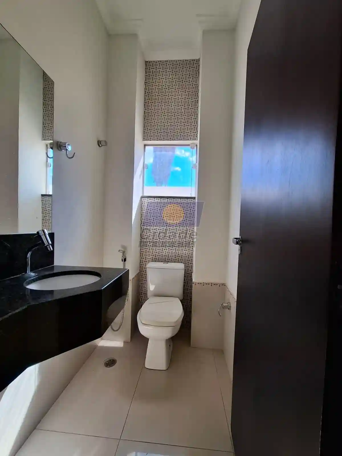 Casa de Condomínio com 3 quartos à venda, 207m² — foto 17 de 28