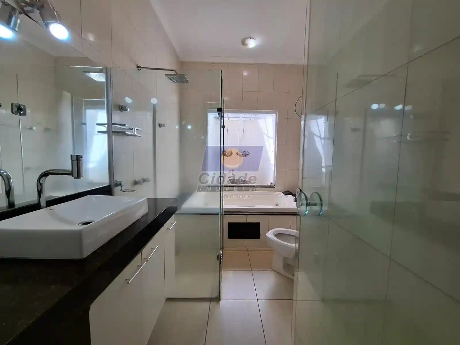 Casa de Condomínio com 3 quartos à venda, 207m² — foto 20 de 28