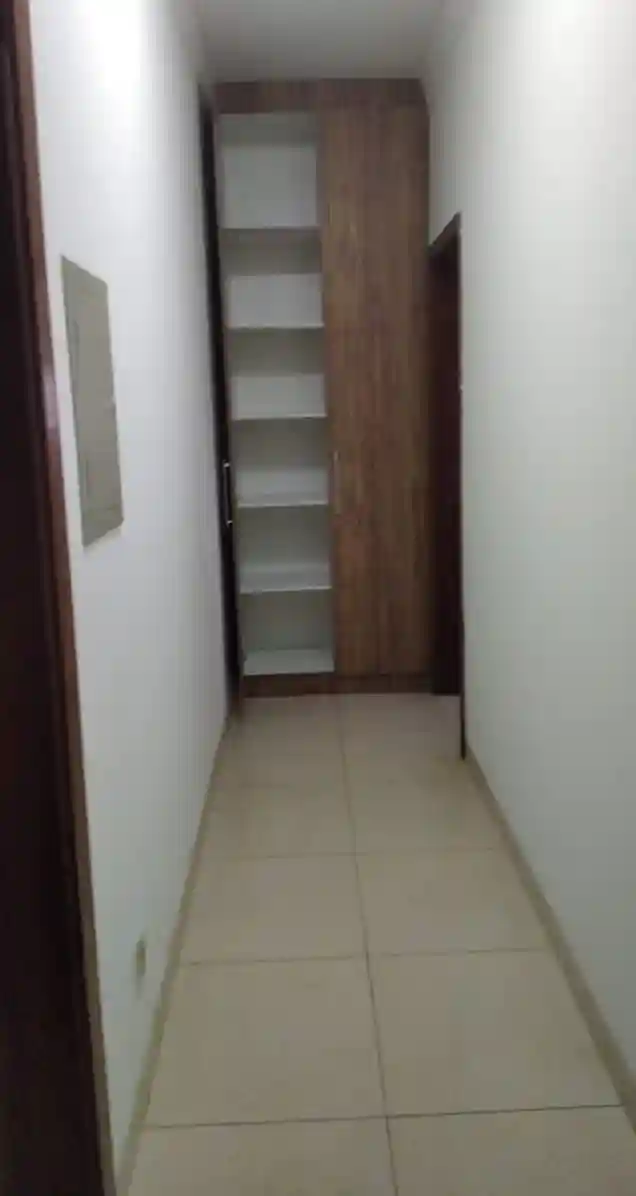 Casa de Condomínio com 4 quartos à venda, 280m² — foto 5 de 10
