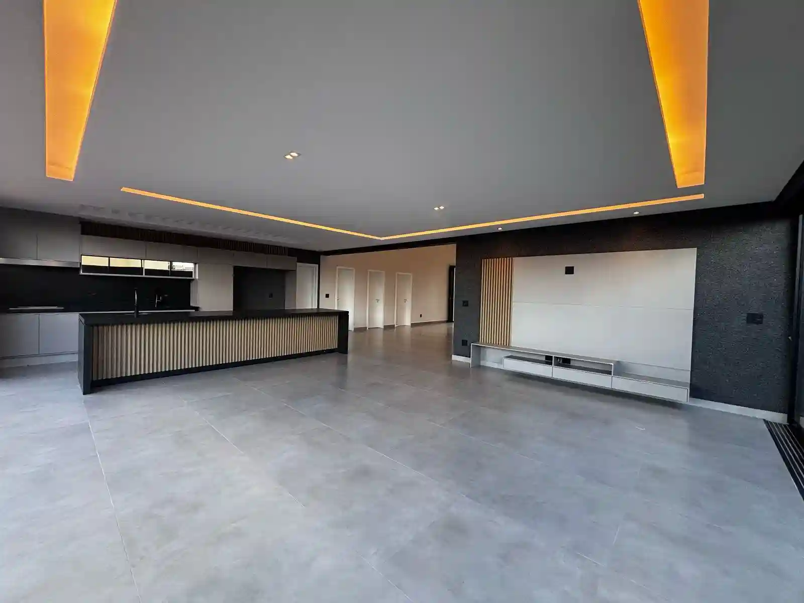 Casa de Condomínio com 3 quartos à venda, 477m² — foto 3 de 23