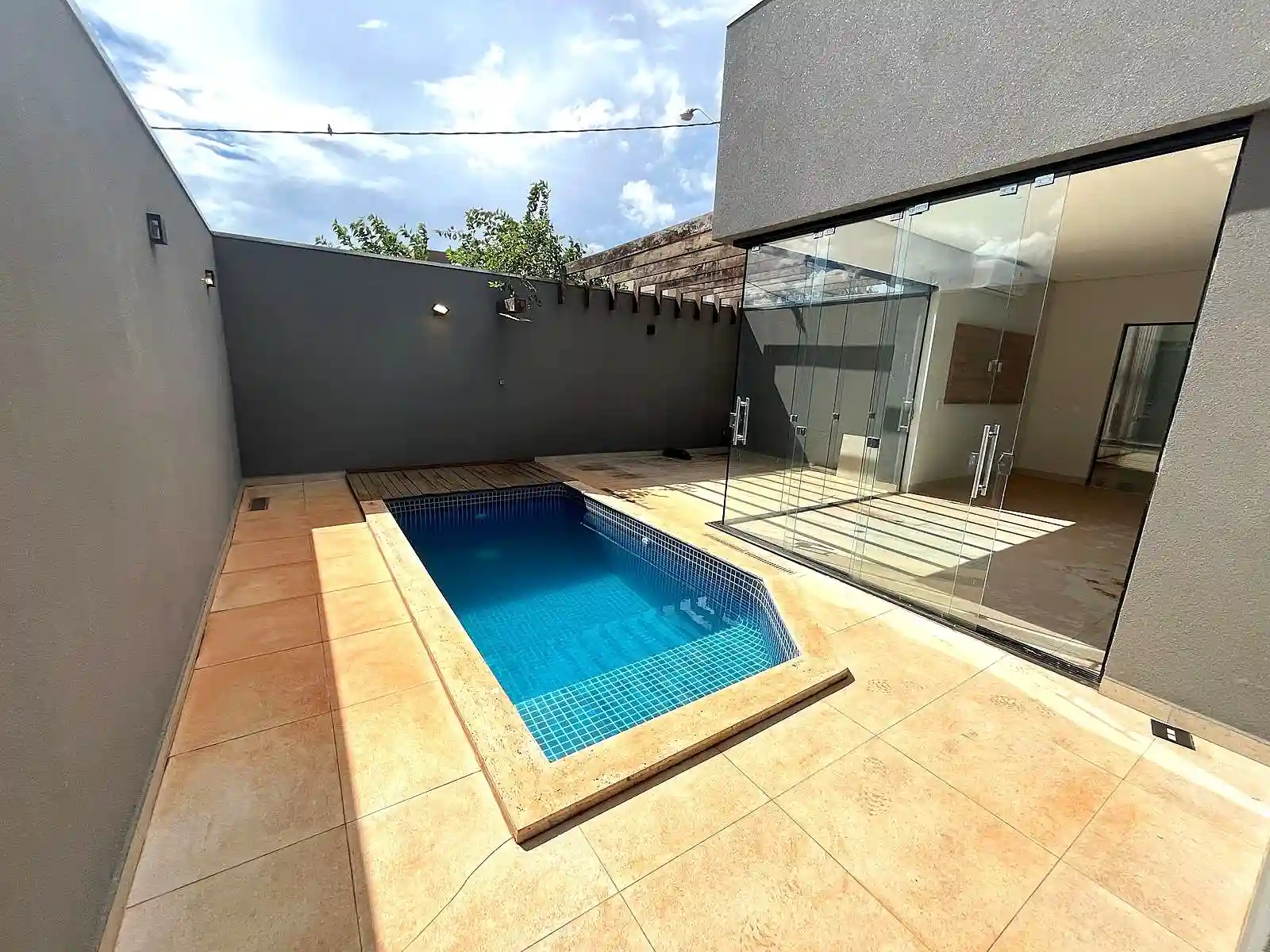 Casa de Condomínio com 3 quartos à venda, 220m² — foto 21 de 24