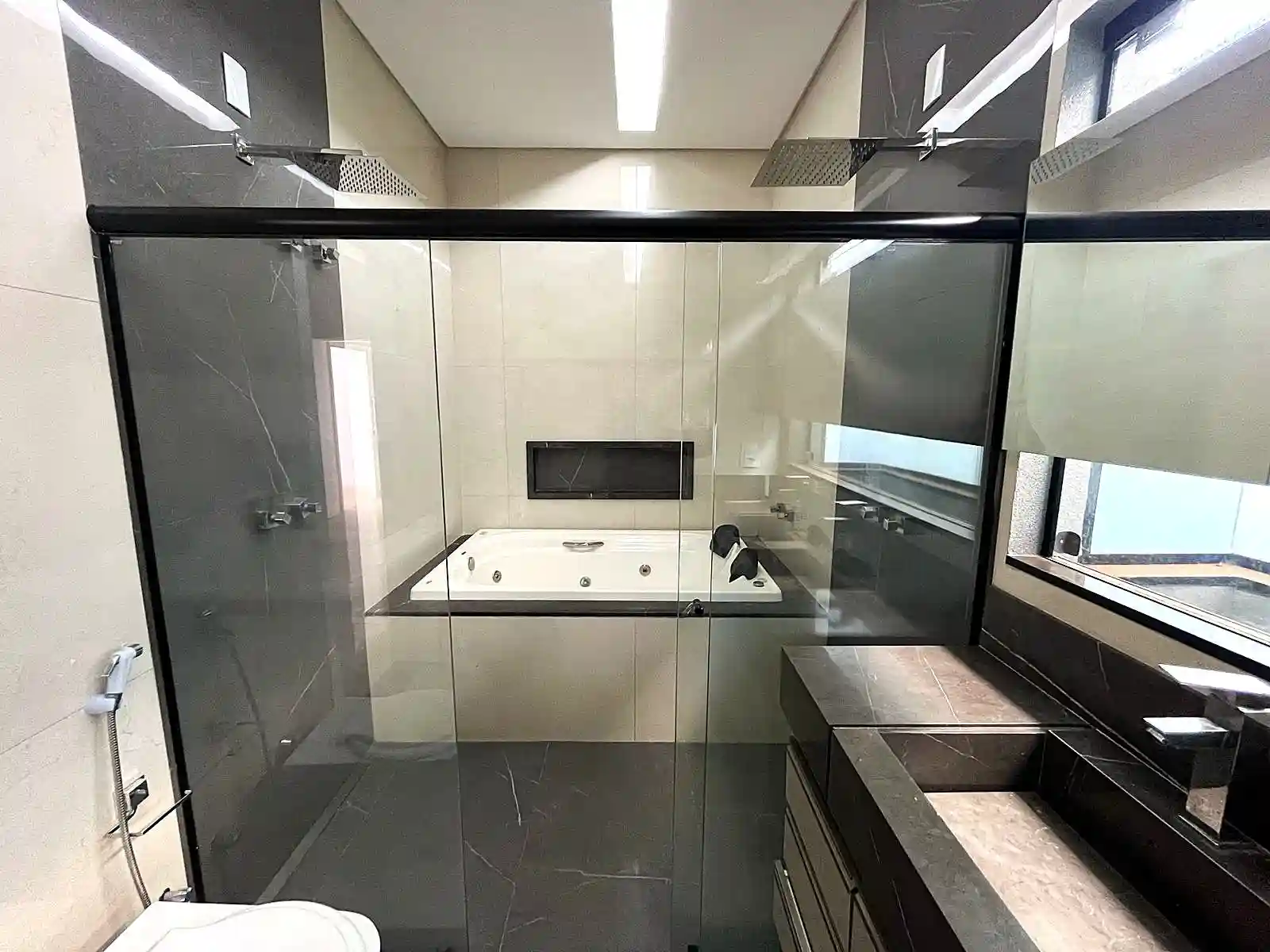Casa de Condomínio com 3 quartos à venda, 220m² — foto 19 de 24