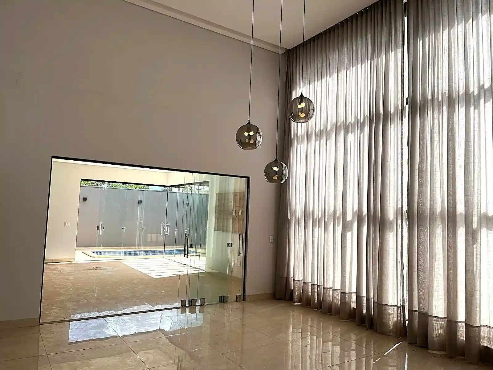 Casa de Condomínio com 3 quartos à venda, 220m² — foto 4 de 24