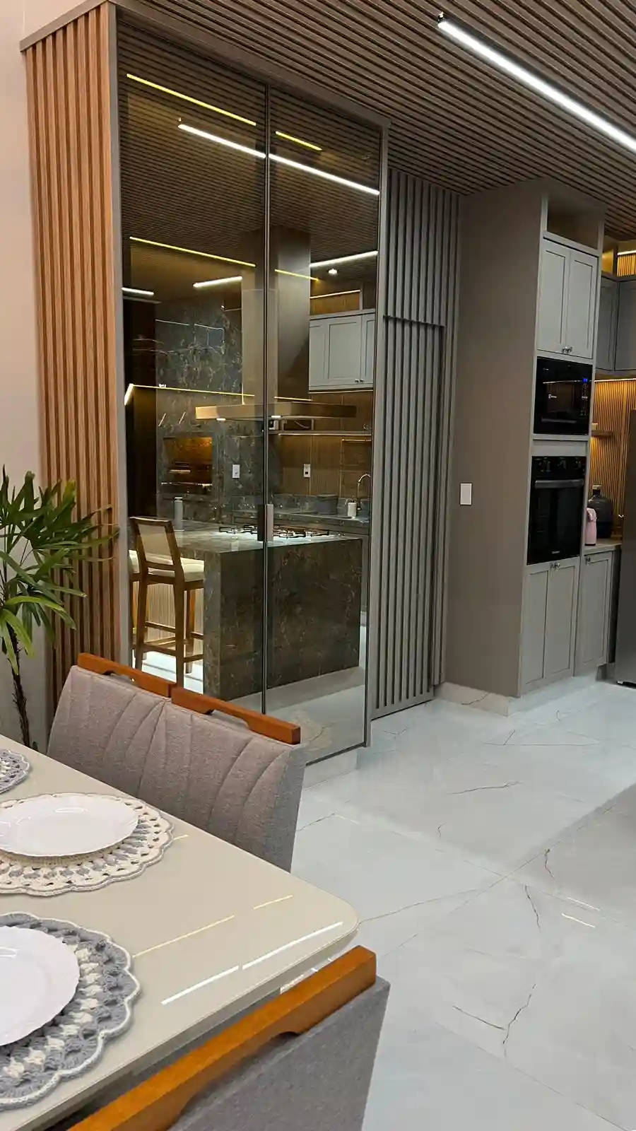 Casa de Condomínio com 3 quartos à venda, 169m² — foto 6 de 8